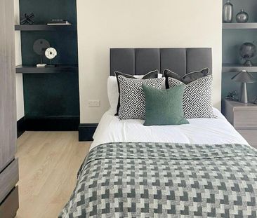 1 bedroom in a house share to rent - Photo 1