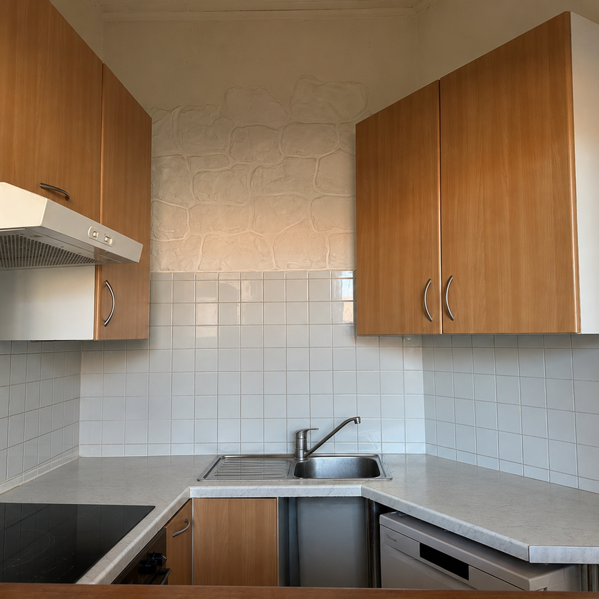 Location Appartement 3 pièces 43m² SOMMIERES 30250 - Photo 1