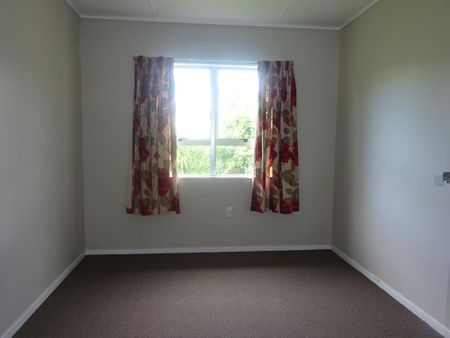 Bangor Street, Flaxmere - Photo 4