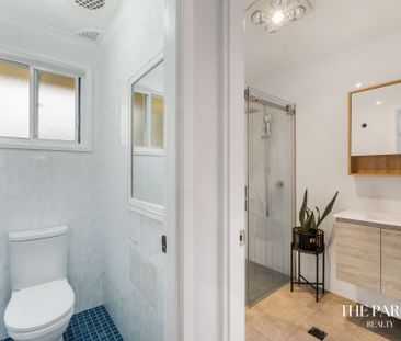 Beautiful Three Bedroom Renovated Home - Photo 2