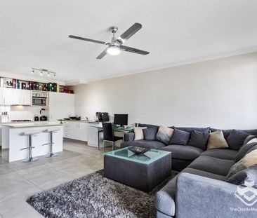 Available Now*James St Precinct*Spacious - Photo 1