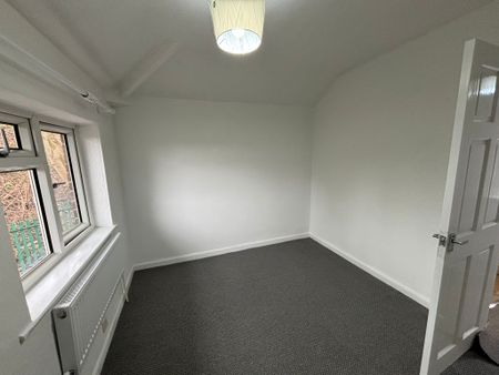 2 Bed - 107 Wykebeck Avenue, Leeds - LS9 0JG - Professional - Photo 5