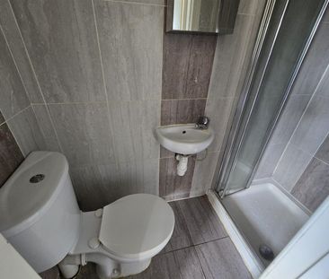 Green Close, Feltham TW13, London - Photo 5