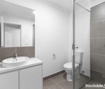 Brand New 4-Bedroom Townhouse ! - Photo 5