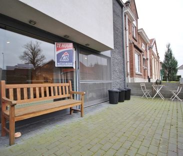 Gelijkvloers appartement met 2 slaapkamers, ruim terras en afgeslot... - Foto 2