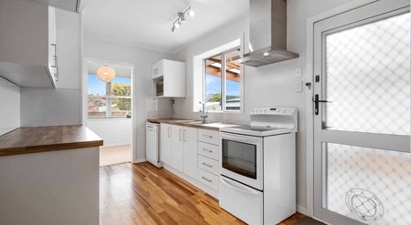 72 Ascot Road - Photo 3