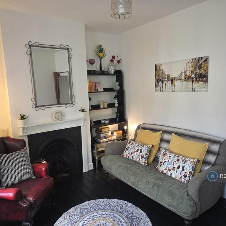 2 bedroom terraced house to rent - Photo 1