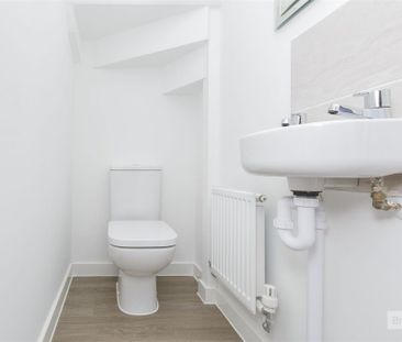 3 bed House - Semi-Detached To Let - Photo 6
