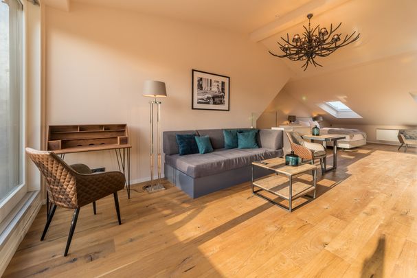 City-Residence: Tolle Penthouse-Wohnung mit Skylineblick und Dachterrasse - Photo 1