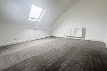 Lister Avenue - Photo 2