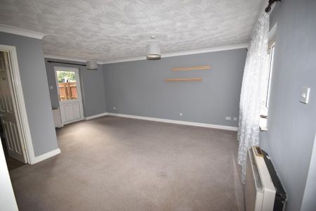 2 bedroom terraced house to rent - Photo 4