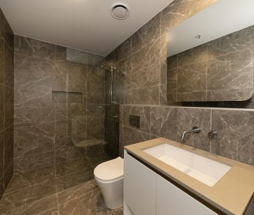 Brand New Living at "The Shard" - Modern Style and Ultimate Conveni... - Photo 3