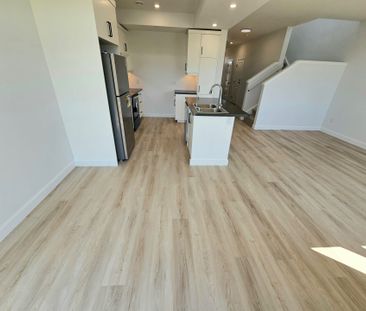 For Lease - 1151 Hobbs Drive Unit# Upper, London South, Ontario - Photo 1