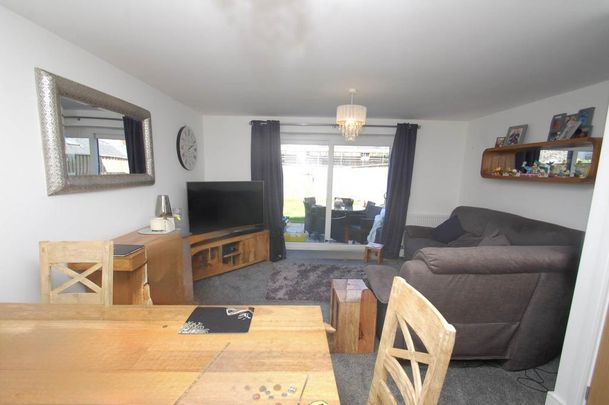 4 bedroom terraced house to rent - Photo 1