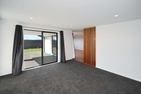 Stunning 4-Bedroom Modern Home in Beachgrove, Kaiapoi - Photo 5