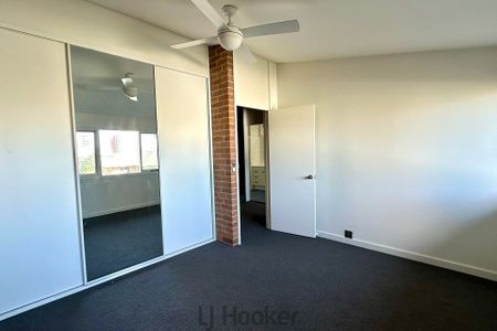 PRIME LOCATION, DON'T MISS YOUR CHANCE TO INSPECT!! - Photo 2
