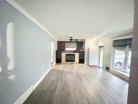 For Lease - 3843 Hillcrest Boulevard Unit# Main, Windsor, Ontario - Photo 1