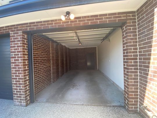 2/21 Alpine Grove, Pascoe Vale VIC 3044 - Photo 1