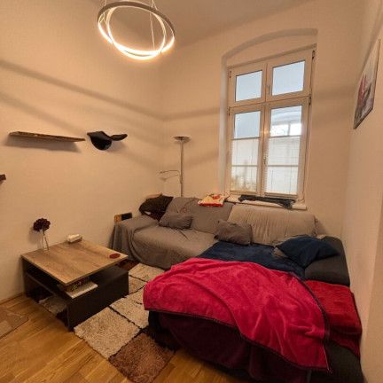 Exklusive und moderne Wohnung mit Altbau-Flair sichern! Profitieren Sie von einem garantiert einzigartigen Wohnerlebnis in Welser Toplage/Dragonerhöfe! Ab 01.06.2026 verfügbar! - Photo 1