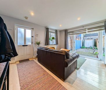 1 Bed Detached House, Hotham Road, SW19 - Photo 4