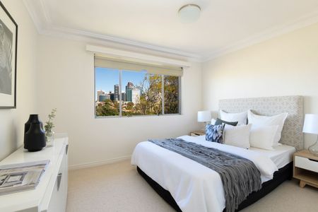 Home For Rent - Photo 3