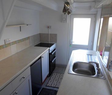 2 bedroom terraced house to rent - Photo 3