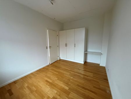 Super fin 2-værelses med lille altan midt i gådagen. - Photo 3