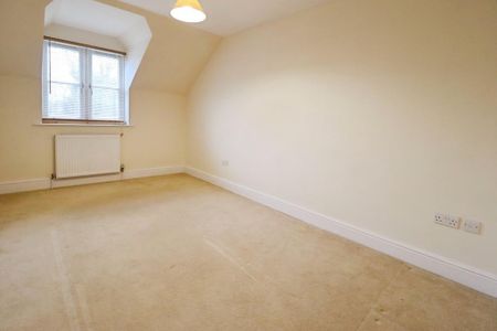 3 bedroom apartment to rent - Photo 3