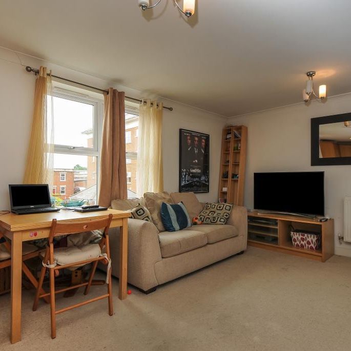 2 bedroom flat to rent - Photo 1
