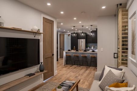 For Lease - 166 Oakmount Road Unit# Main, Toronto, Ontario - Photo 2