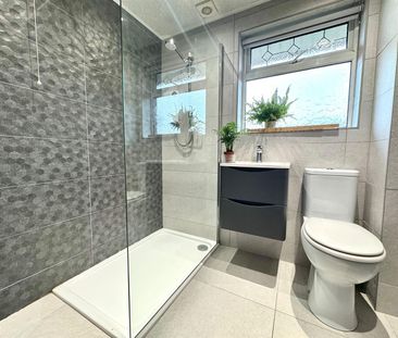 54 Circular Road, - Photo 5