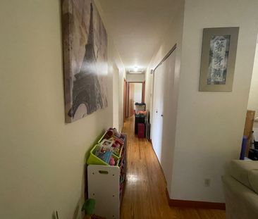 3 BDRMS 1 BATH BUNGALOW MAINFLOOR IN GLENDALE - Photo 2
