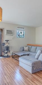 Vraiment belle appartement à louer - 56 rue de l'Emerald #2 - Photo 3