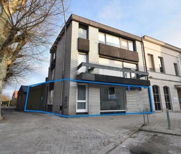 Instapklaar gelijkvloers appartement te huur in hartje Nieuwkerken - Photo 3