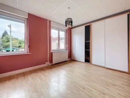 Location Maison 4 pièces 89 m2 à Saint-Quentin - Photo 5