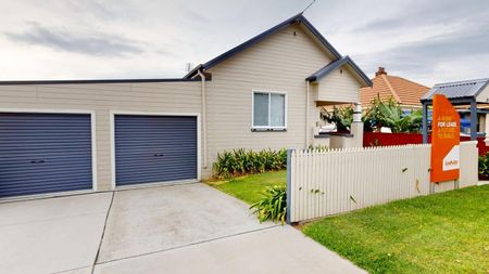 39 Floraville Road, Belmont North NSW 2280 - Photo 4