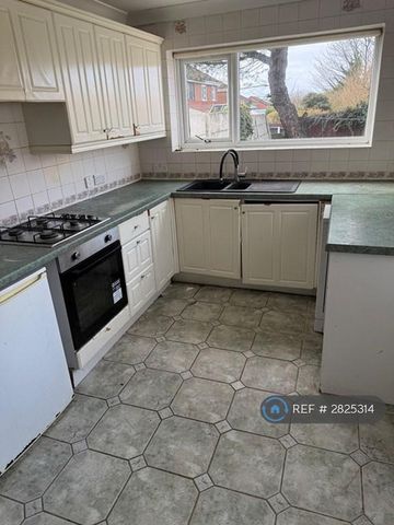 4 bedroom terraced house to rent - Photo 2