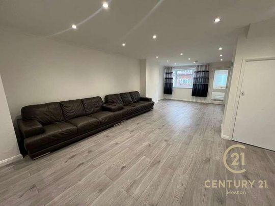 Sutton Hall Road, Hounslow, TW5 - Photo 1