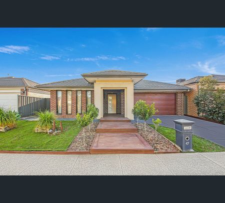 47 Eltham Parade, Manor Lakes, Vic 3024 - Photo 2