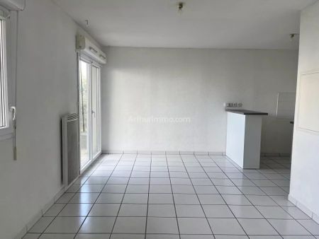 Location Appartement 2 pièces 39 m2 à La Roche-sur-Yon - Photo 2