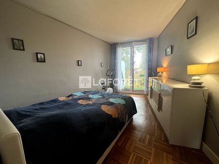 Apartment - Photo 2