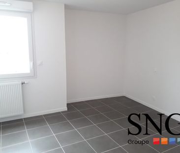 T2 AVEC LOGGIA ET PARKING - Photo 2