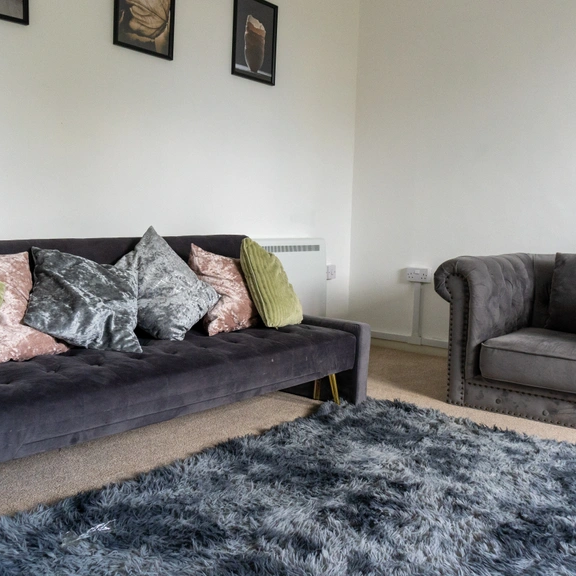 2 bedroom serviced apartment to rent - Photo 1