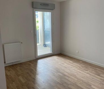 Appartement - T2 - TARARE - Photo 2