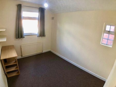 4 bedroom terraced house to rent - Photo 4