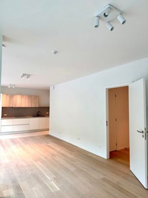 Appartement te huur - Foto 1