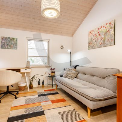 Skandinavisches Architektenhaus mit Garten - Photo 1