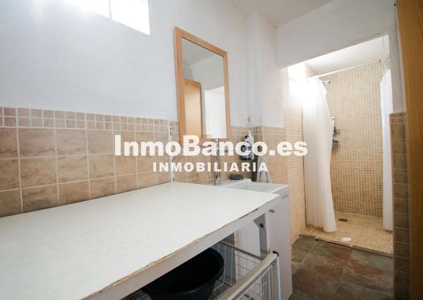 3 bedroom luxury Villa for rent in Chiva, Spain