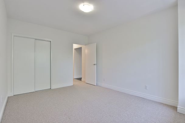 2 Bedrooms - Photo 1
