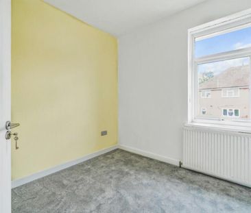 3 Bed Semi-Detached House, Staverton Road, RG2 - Photo 3